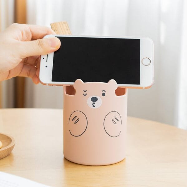 Cute bear pen holder-3-colors Cute bear pen holder-3-colors Creative design of desk pen holder, high appearance level, simple style