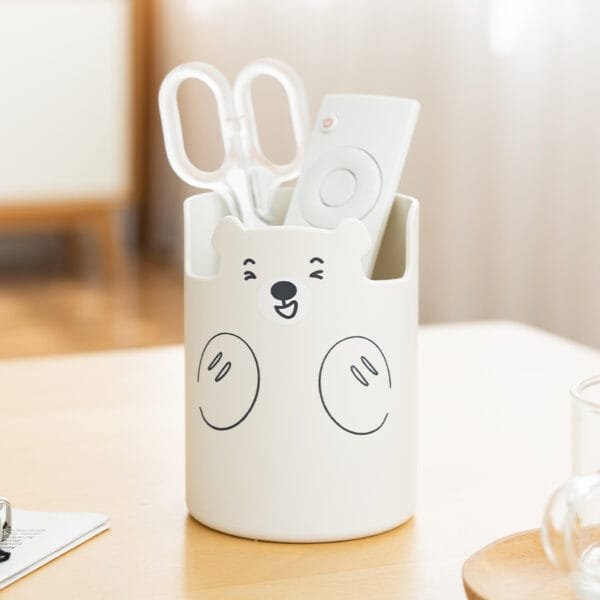 Cute bear pen holder-3-colors Cute bear pen holder-3-colors Creative design of desk pen holder, high appearance level, simple style